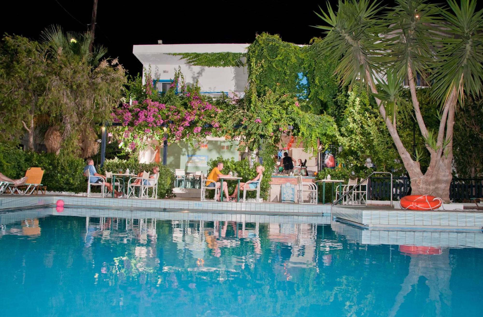 Costas & Chrysoula Aparthotel Plakiás Exterior foto