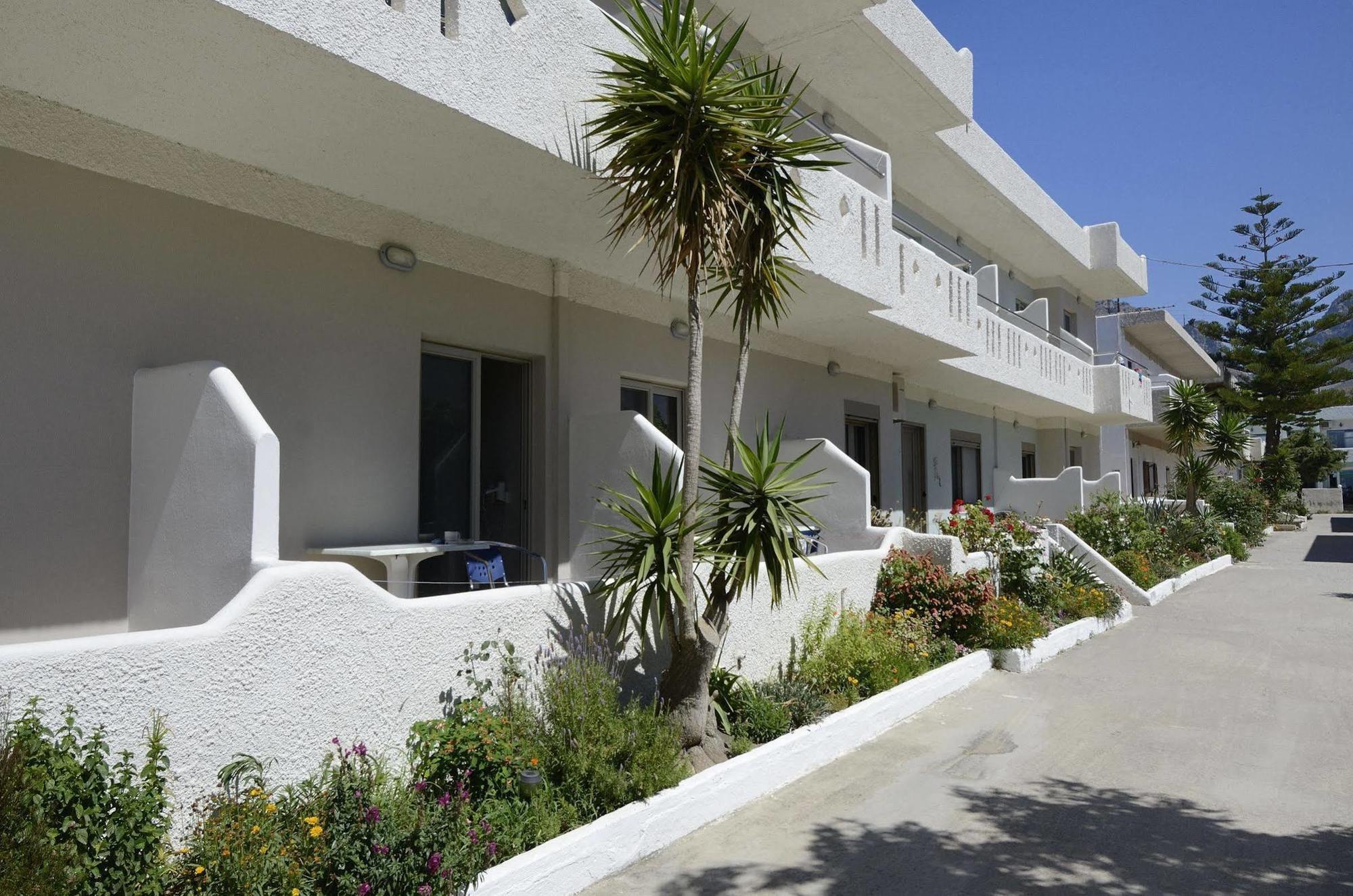 Costas & Chrysoula Aparthotel Plakiás Exterior foto