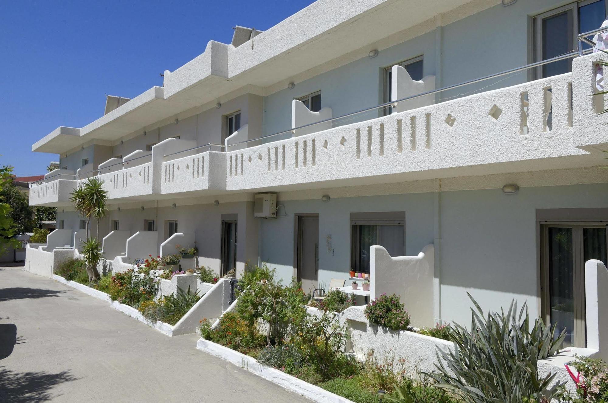 Costas & Chrysoula Aparthotel Plakiás Exterior foto